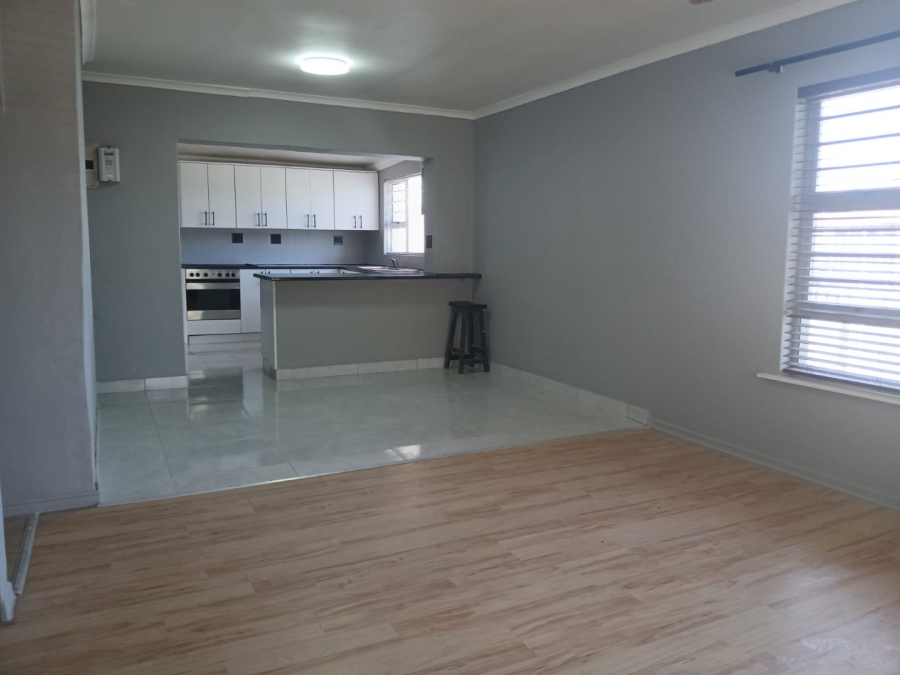 To Let 2 Bedroom Property for Rent in Parow Valley Western Cape